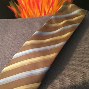 Men’s tie.